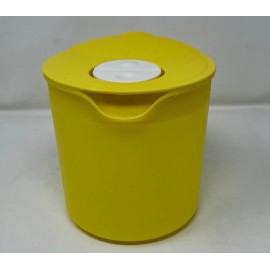 TUPPERWARE Crystal Wave Microwavable Pitcher Vented 1Liter- 4C 1000ml  New - Yellow