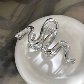 Muumoo Silver Snake Elegant Metal Hair Clip, 1Pcs 4.33 Inch Claw Hair Clip for Thick Thin Hair, Strong Hold Grip Hair Jaw Clip for Women, Hair Accessories for Daily Wear and Formal Occasions