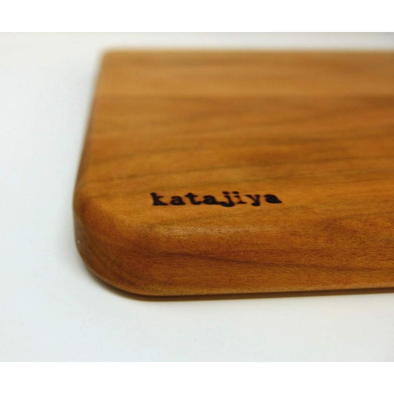 katajiya Wooden Cutting Board, Japanese Yamazakura, Solid Wood, Medium Size
