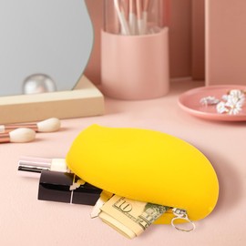 FUSMYE Mango Coin Purse Pouch, Silicone Novelty Funny Wallet Gifts For Mango Lover women kids, Portable Small Storage Bag, Realistic Looking Mango Decorations, Zipper Wristlet Wallets