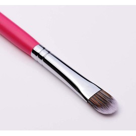 PEACHES AND CREAM PC37 CURVED CONCEALER BRUSH, PEACHES & CREAM