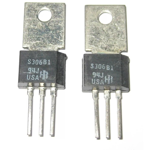 Hutson 2 X S306B1 SCR - 8 Amp - 200