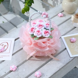 YOOJEE Crochet Flower Bouquet Pink Handmade Knitted Rose Basket for Mother Women Teachers Coworkers Gradient Pink Yarn Flower