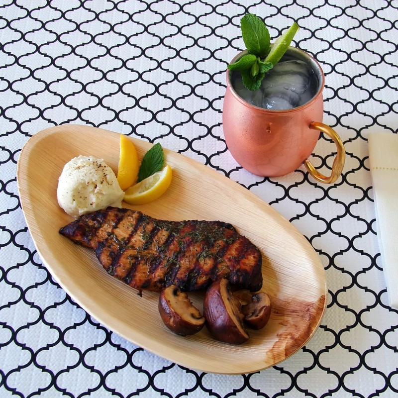 ECO Leaf | 25 Pack Oval Disposable Palm Leaf Plates