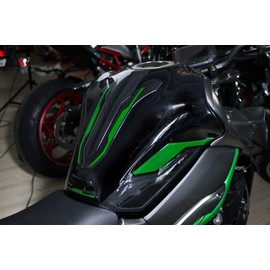 Tankpad Knee Pad Set 3D Tank Protector Compatible with Kawasaki Z900 Green X850058VA