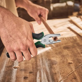 Bosch Combination Pliers (180 mm; High-Quality, Precise, Durable Combination Pliers; Ergonomic Softgrip; Chrome Nickel Coating)