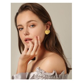 HolidayQbee Heart Studs Earrings Chunky Heart Earrings Gold Studs Earrings For Women Gold Chunky Heart Earrings Hyposensitivity Heart Earrings Fashion Heart Jewelry Gift For Women