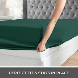 Imperial Rooms Fitted Sheet 40 Cm - Extra Deep Brushed Microfiber Bed Sheets Easy Care Soft Fitted Bed Sheet - Shrinkage and Fade Resistant (Emerald, King)