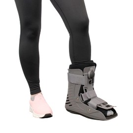 Brace Direct Short Full Shell Walking Boot with Air Pump – Low-Profile Orthopedic CAM Walker for Foot & Ankle Fractures, Sprains & Post-Op Recovery XS (US Shoe Men up to 4 / Women up to 5.5)