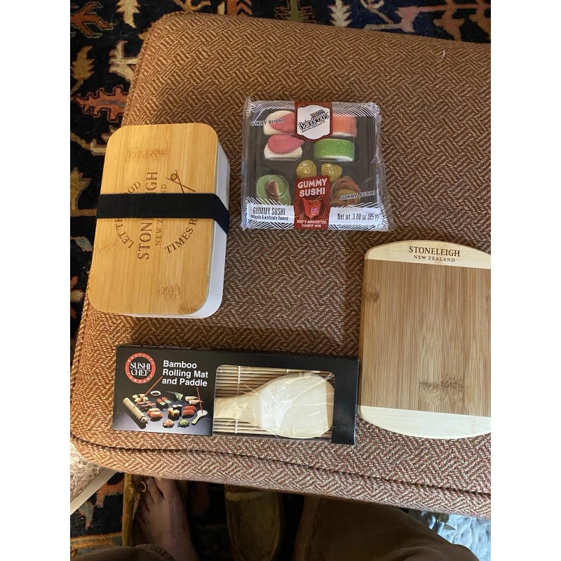 Rain drops candy Sushi Gift Set: Bento Box, Cutting Board