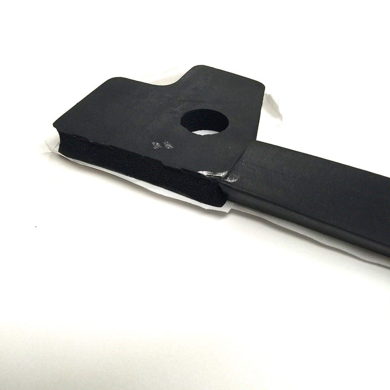 BOTTOM WINDSHIELD FRAME TO BODY - RUBBER SEAL (OEM) -