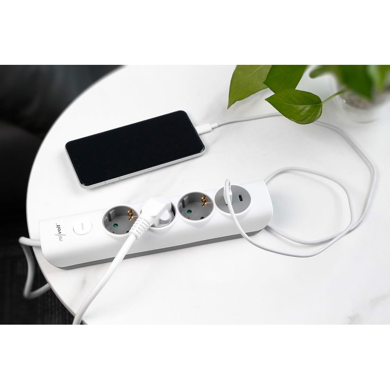 revolt Wall Power Strip: 3-Way Power Strip with USB-A and