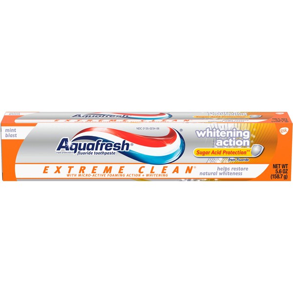 Aquafresh Extreme Clean Whitening Action Fluoride Toothpaste for Cavity Protection, 5.6 ounce