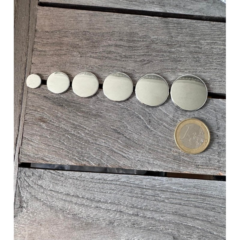 Pack of 10 Flat Smooth Silver Shiny Metal Eyelet Buttons
