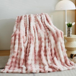 Plush Throw Blanket for Couch - Super Soft Fuzzy Fluffy Blanket Cozy Faux Fur Blanket, Cute Blankets for Women Warm Lightweight Throw Blankets for Bed Couch Sofa (W100 x L160CM, Gradient Pink)