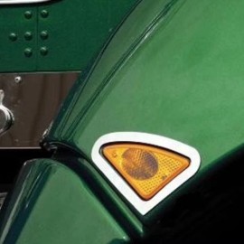 Aftermarket 40801 RoadWorks Fender Light Trim Side Signal fits Kenworth T660 Truck