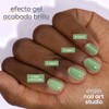 essie Nagellack ̶ Nr. 110 cactus jelly, Nagellackfarbe in Hellgrün,