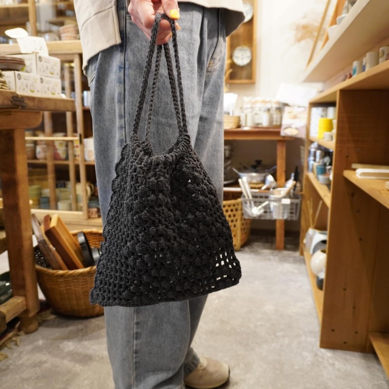 Kotonoha Dharma 25S-0402 Mesh Pattern Drawstring with Knitting Diagram (Black)