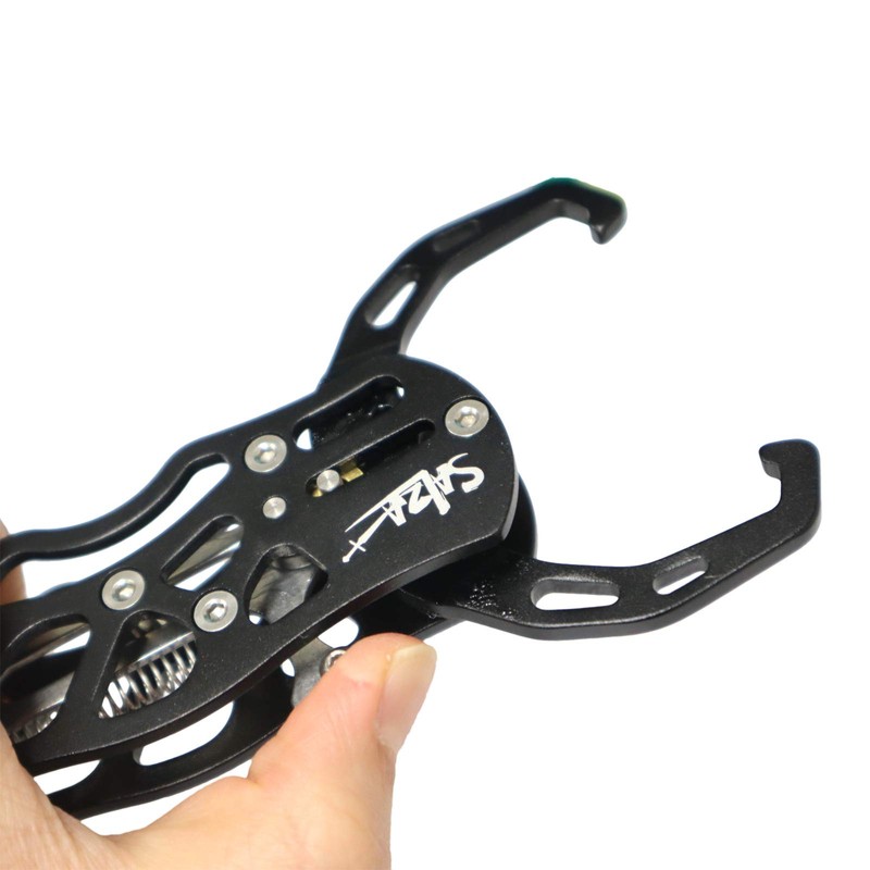 Salza KP-393 Light Metal Gripper, Black