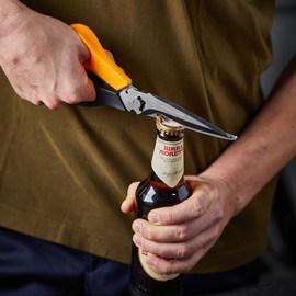 Fiskars Garden Scissors, 7-in-1 Garden Shears Multi-Tool with Sheath, Great for Plant Trimming, Cutting Nursery Pots, Bags, and Wire