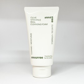 Innisfree Olive Vitamin E Real Cleansing Foam 150ml 1 piece / 이니스프리 올리브 비타민 E 리얼 클렌징 폼 150ml 1개