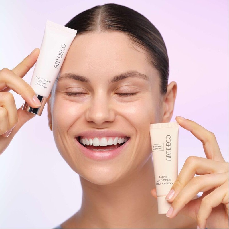 ARTDECO Light Luminous Foundation - Light Liquid Foundation with Natural