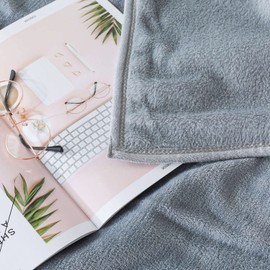 Velvet Blanket King Size Queen Blanket Fleece Throw Twin for Couch,Lightweight Plush Soft Blankets and Throws Blanket for Bed Decor Sofa Recliner (Color : Red, Size : 71x79inch)