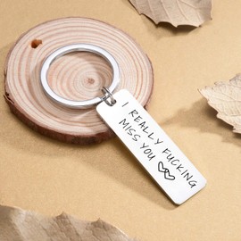 Couples Gifts Keychain for Him Her Husband Wife Boyfriend Girlfriend Men Woman Lover Keyring for Valentine's Day Christmas Wedding Gifts Anniversary (Miss You)