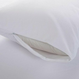 COMFORTNIGHTS, "Complete SleepShield": Anti-Allergy Protection, Pack of 2 Pillow Protectors with Zipped closure-Machine Washable - Anti-Allergy, Anti-Bacterial.