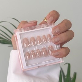 Press-On Nails Kit, 30 Soft Acrylic Nails in 15 Sizes with Nail Glue, Sticky Tabs, Prep Tools & Reusable Case – Long-Lasting, Salon Look, Glazed Lotus Short Oval