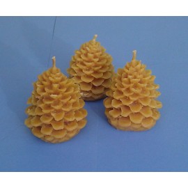 Brookingham One 100% Beeswax Pinecone Candle, 3 inches x 3 inches
