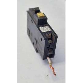 SCHNEIDER ELECTRIC 120-Volt 20-Amp HOM120GFI Miniature Circuit Breaker 120V 20A