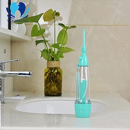 Hilo dental no eléctrico, portátil, económico y adecuado, limpiador de dientes de agua para limpieza oral, irrigador simple de operación inalámbrica, limpiador oral, botella de hilo dental para fortalecer la botella verde ideal para viajes