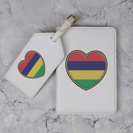 Azeeda 'Mauritius Flag Heart' Passport Cover & Luggage Tag Travel Set (PA00023952)