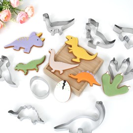 Dinosaur Cookie Cutters Set - 8 Dino Cookie Cutters Dino Shapes Stainless Steel Sandwich Cutters Fun Dinosaur Party Favors for Kids, Baking and Lunchbox Snacks