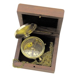 Taschenkompass m. Kette im Holzkästchen