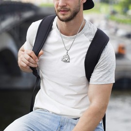 OIDEA Men's Pendant with Chain Colours Silver Stainless Steel Irish Celtic Knot Necklace 56 cm, Stainless Steel