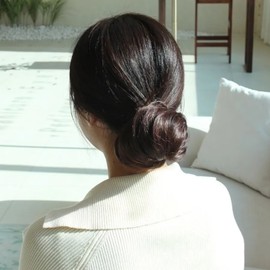 Low bun bun ponytail wig natural brown (WFIQDAN) / 로우번 올림머리 똥머리 가발 자연갈색 (WFIQDAN)