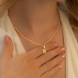 TINGN Gold Necklace with Letters for Women Girls - 14 Carat Gold Plated Twisted Curb Chain Zircon Letters A-Z Pendant Chain Gold Necklace Name Chain Jewellery for Women Girls Gifts