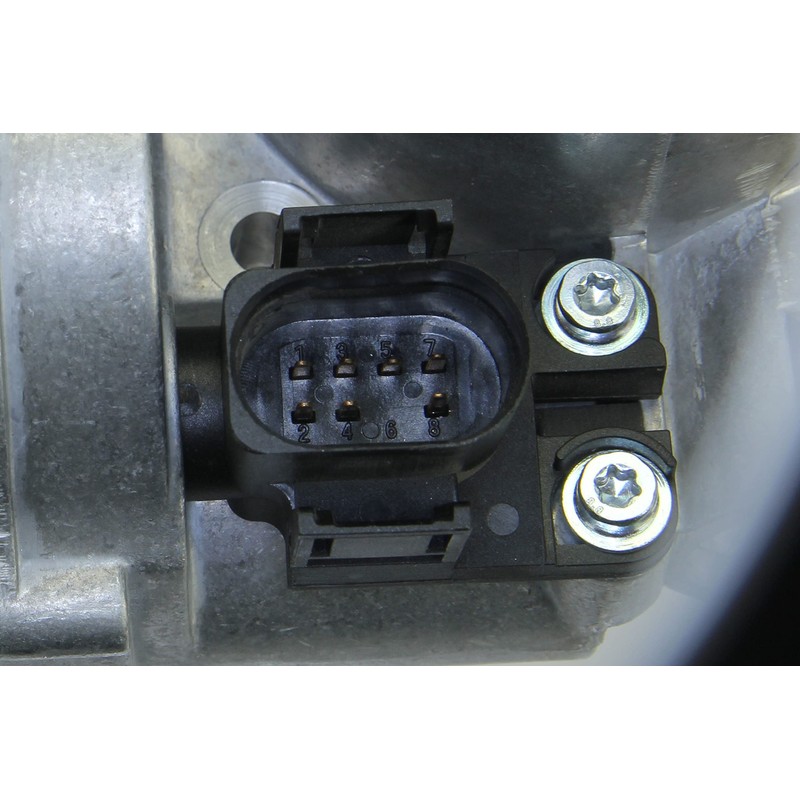 URO Parts 021133064A Throttle Body