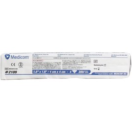 2109 Medicom Non-Woven Gauze 4-fold (4 cm x 4 cm)