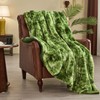 NEWCOSPLAY Super Soft Faux Fur Throw Blanket for Couch Green
