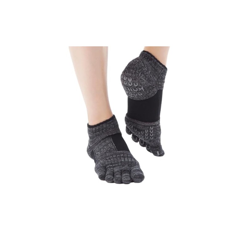 Knitido + Umi ABS Toe Socks for Pilates and Yoga