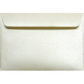 Netuno 25 Envelopes Mother of Pearl Cream DIN C6 114 x 162 mm 120 g Majestic Candelight Cream Envelopes Beautiful C6 for Wedding Birthday Christening Christmas Invitations Envelopes for Invitation