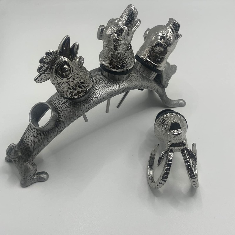 FAFAXOXO Animal Wine Pourer and Wine Bottle Stopper Holde Display