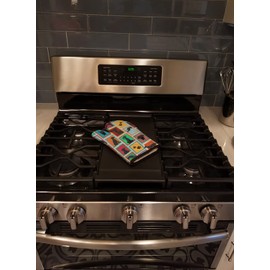 Caroline's Treasures MLM1156OVMT Lots of Black Great Dane Oven Mitt Heat Resistant Thick Oven Mitt for Hot Pans and Oven, Kitchen Mitt Protect Hands, Cooking Baking Glove