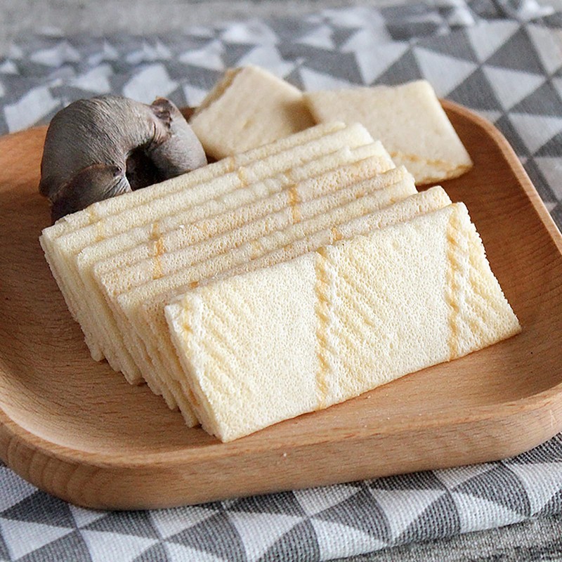 Coconut crackers 3.70oz， Crispy cookies with a rich coconut aroma