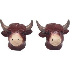 The Leonardo Collection Highland Cow Salt and Pepper Shakers | Ceramic Country Farmhouse Salt & Pepper Set for Home & Kitchen | Lovely Kitchenware Tabletops for Dining & Decor