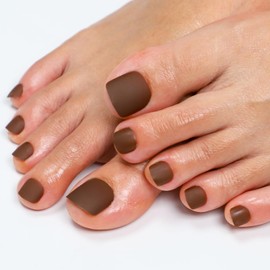 ASONRL 28Pcs Press On Toenails, Short Matte Effect Toe Press On Nails Solid Full Cover Fake Toenails Reusable Glue On Toe Nails for Women, Brown Bear Color