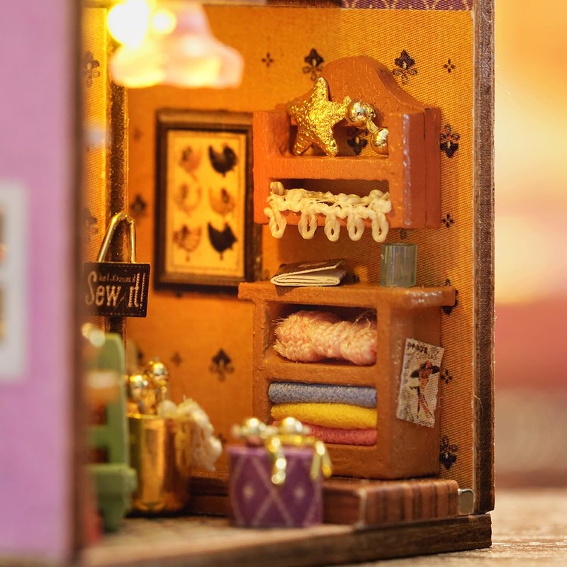 MAGQOO DIY Miniature Dollhouse Kit with Furniture 1:100 Scale Creative